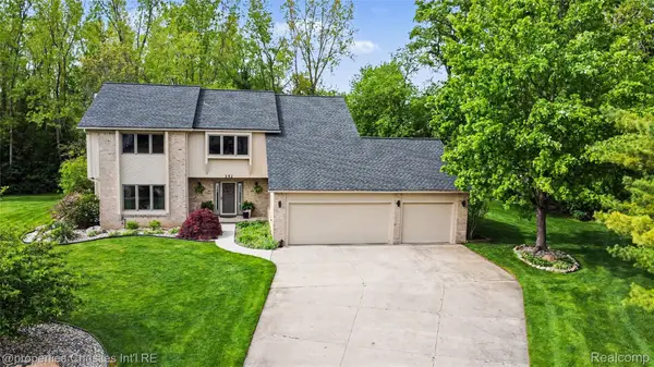 252 Granada Drive, WhiteLake, MI 48386