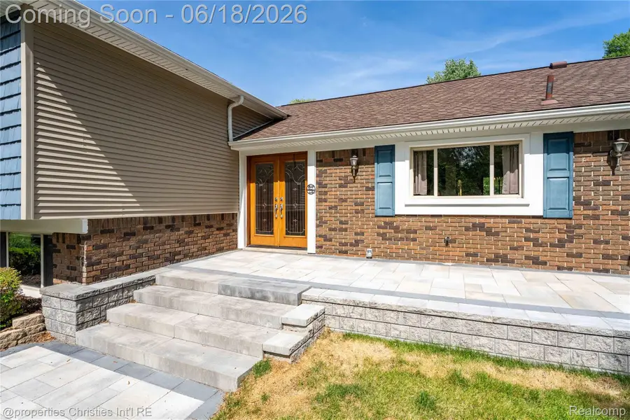 30130 Marimoor Street, Beverly Hills, MI 48025 - #3