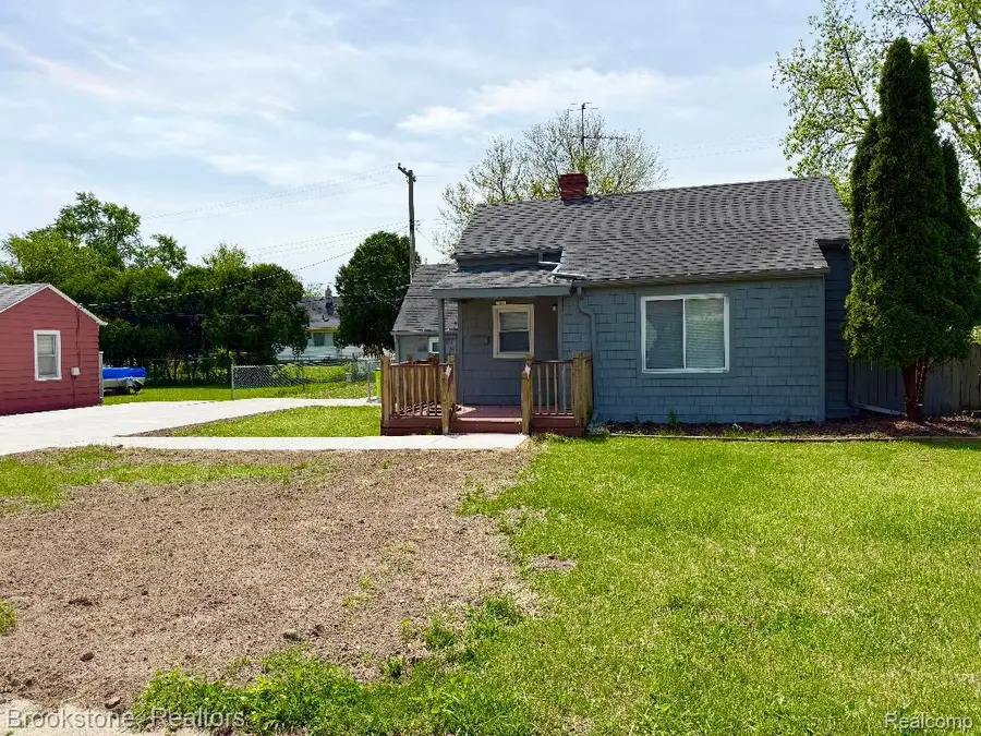 18374 Mesle Street, Roseville, MI 48066 - #2
