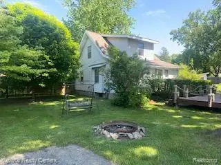 20 Crescent Lake Road, Waterford, MI 48327 - #1