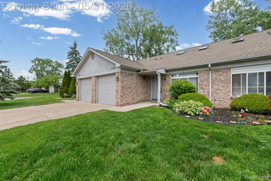 23362 Stromp Court, Trenton, MI 48183 - #3