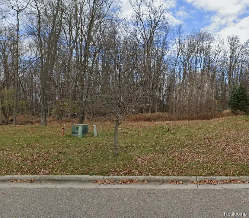 Unit 52 Edgewood Drive, Grand Blanc, MI 48439 - #1