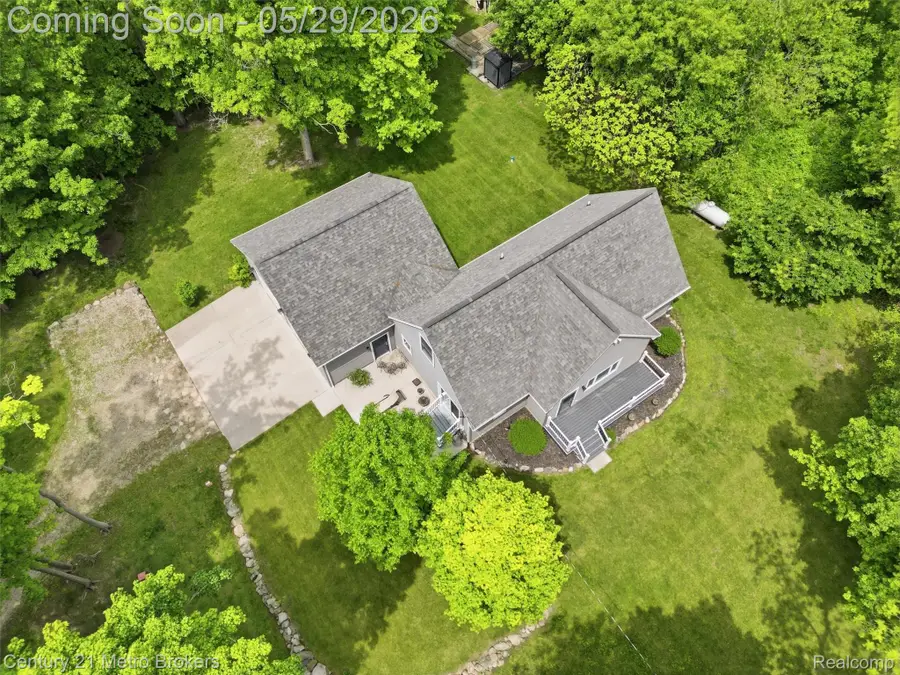 11447 N Latson Road, Linden, MI 48451 - #2