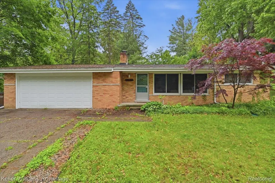 52433 Ihla Street, Utica, MI 48316 - #2