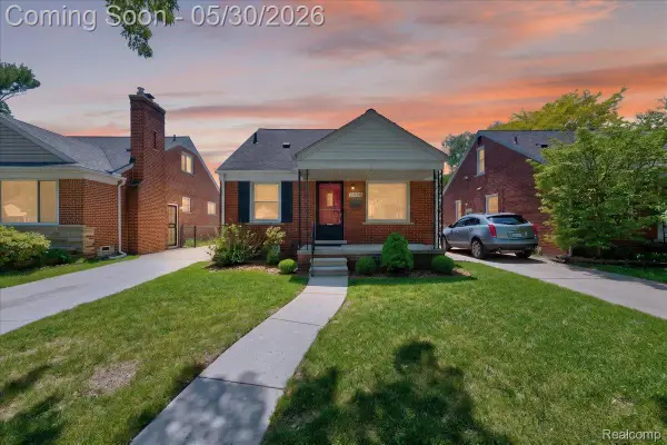 21700 Trombly Street, StClairShores, MI 48080