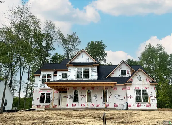 9728 Chalfonte Drive, Brighton, MI 48116