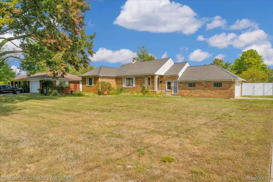 27524 Gail Drive, Warren, MI 48093 - #2