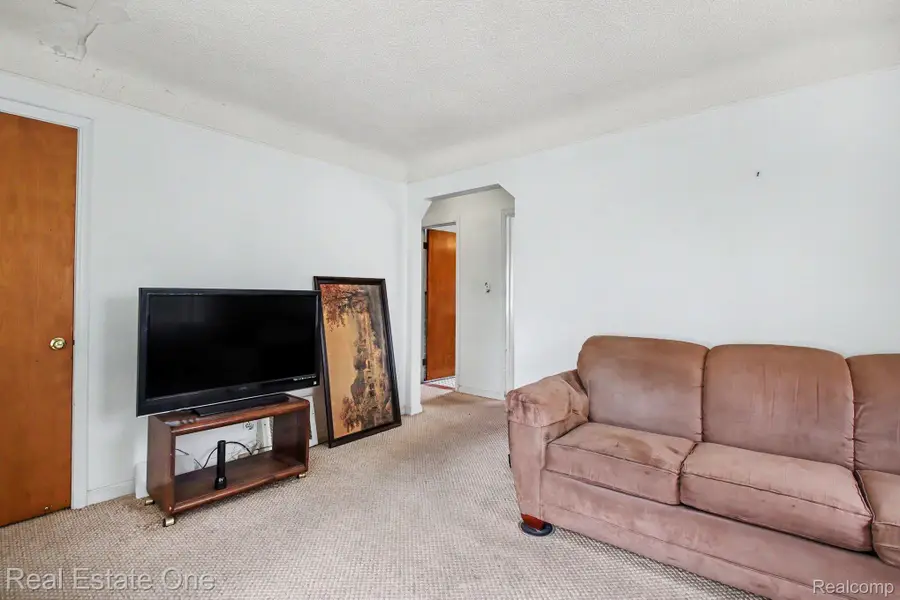13711 Backus Street, Southgate, MI 48195 - #3