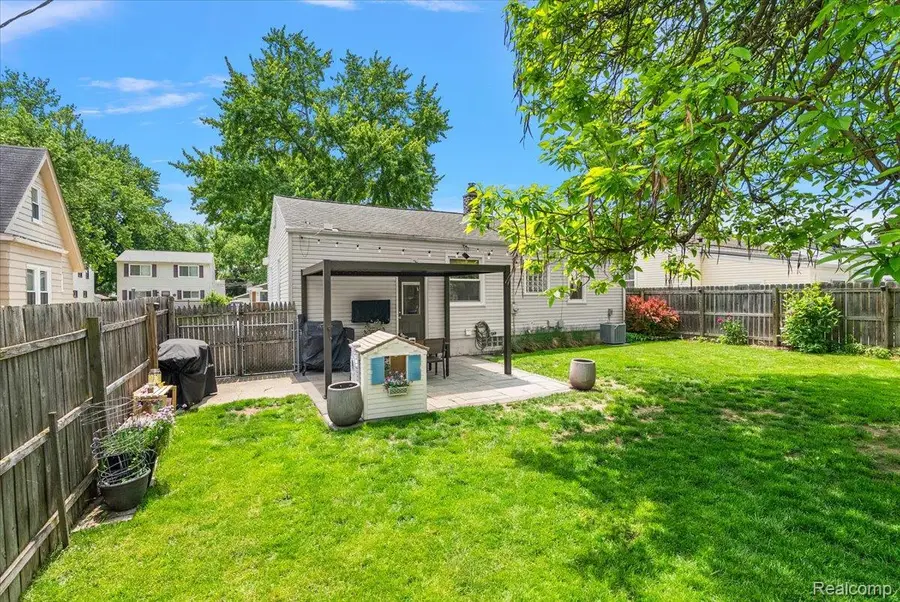 246 Massoit Street, Clawson, MI 48017 - #3