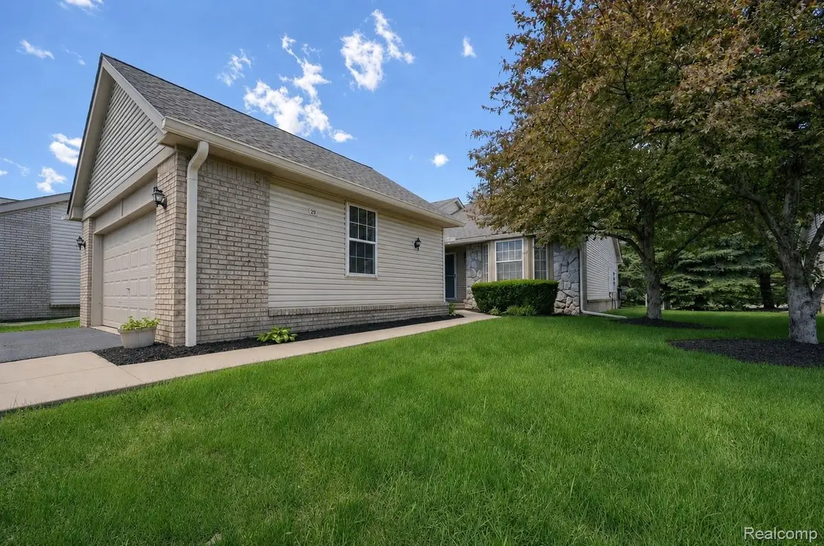 12140 Noonan Court #5, Utica, MI 48315 - #1