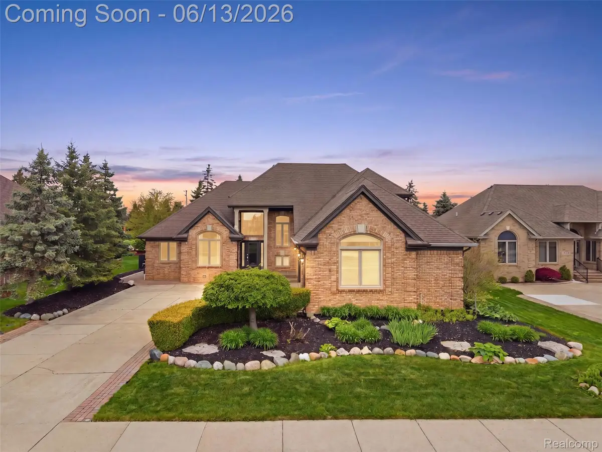 16137 Darlene Drive, Macomb, MI 48042 - #1