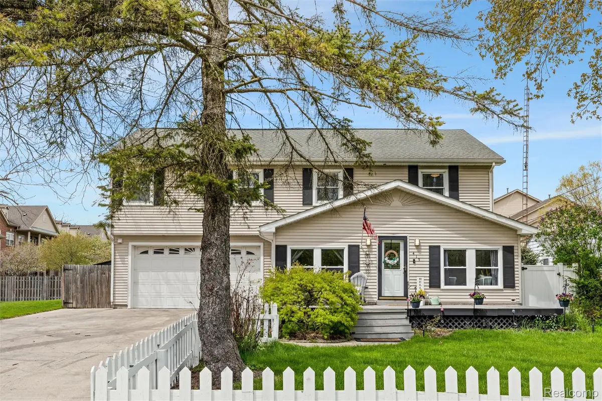 415 Leon Road, Walled Lake, MI 48390 - #1