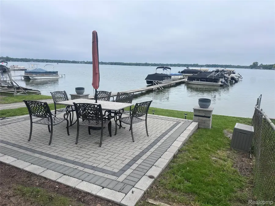 415 Leon Road, Walled Lake, MI 48390 - #2