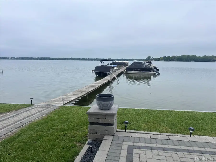 415 Leon Road, Walled Lake, MI 48390 - #3