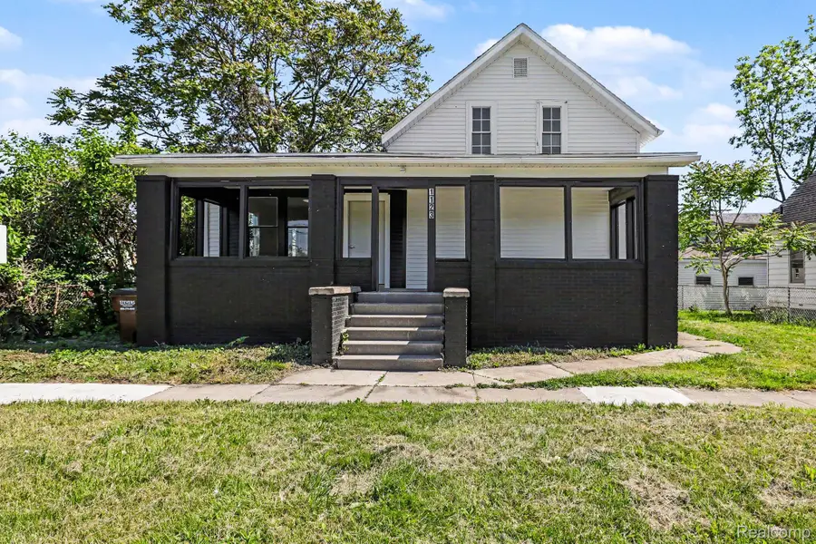 1123 E 1st Street, Monroe, MI 48161 - #2