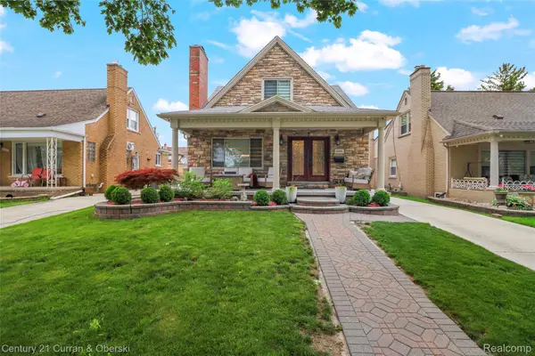 6446 Oakman Boulevard, Dearborn, MI 48126