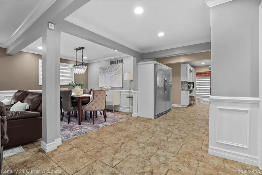 6446 Oakman Boulevard, Dearborn, MI 48126 - #3