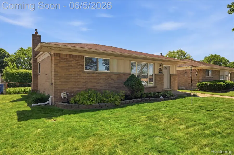 31230 Iroquois Drive, Warren, MI 48088 - #2