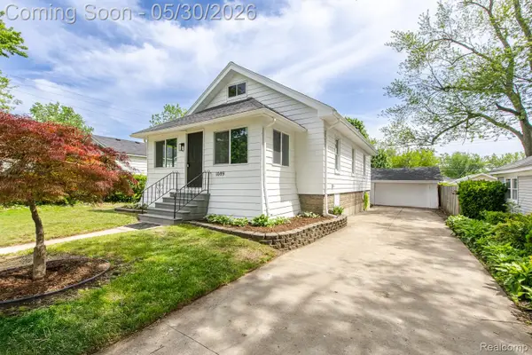 1089 Myrtle Avenue, Waterford, MI 48328