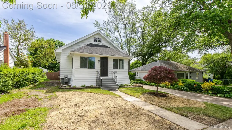 1089 Myrtle Avenue, Waterford, MI 48328 - #2