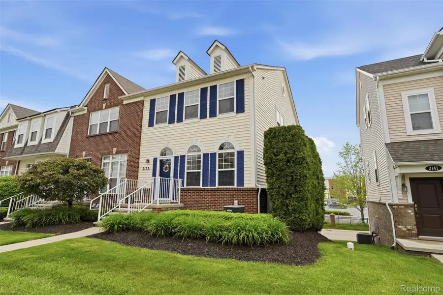 3133 Johanna Ware W, Wixom, MI 48393 - #2