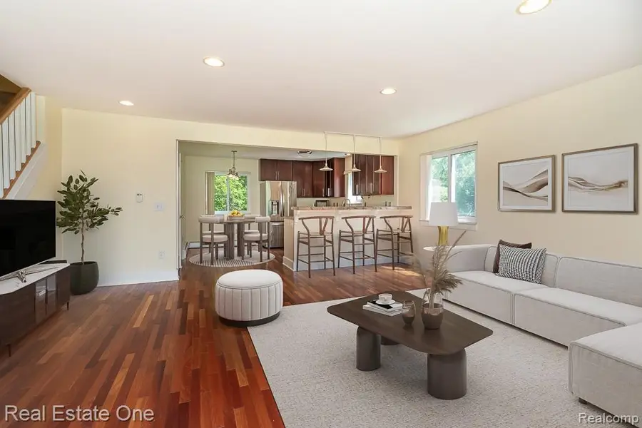 1147 Tienken Court, Rochester Hills, MI 48306 - #2