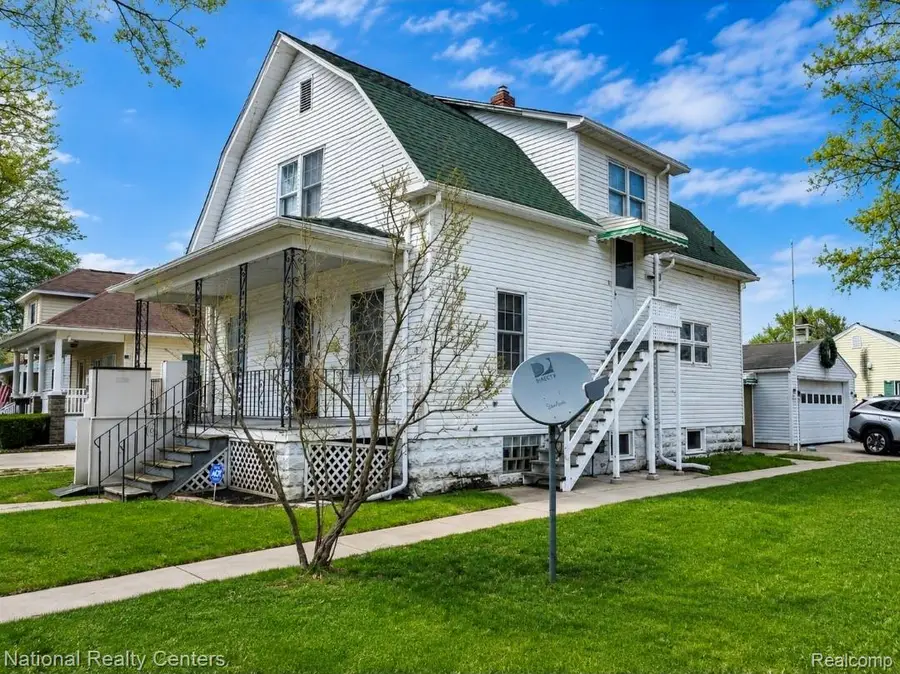 1611 S Erie Street, Bay City, MI 48706 - #2