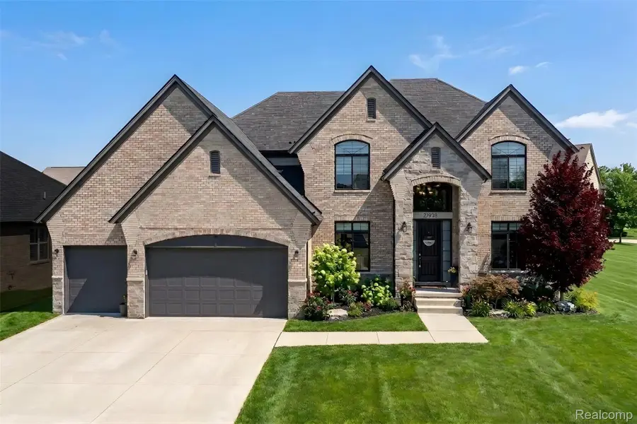 21924 E Majestic Drive, Macomb, MI 48044 - #3