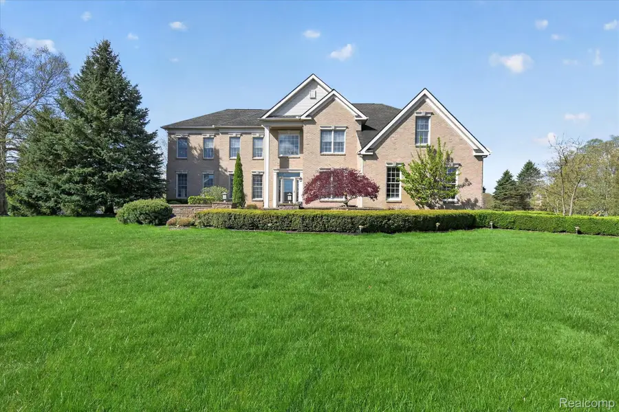 1595 Boulder Lake Drive, Milford, MI 48380 - #2