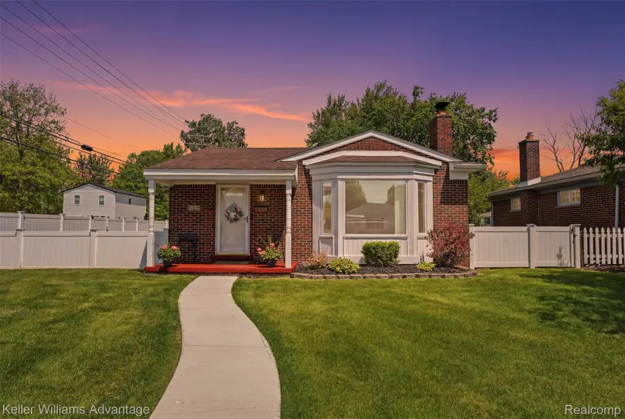 29764 Marquette Street, Garden City, MI 48135 - #2