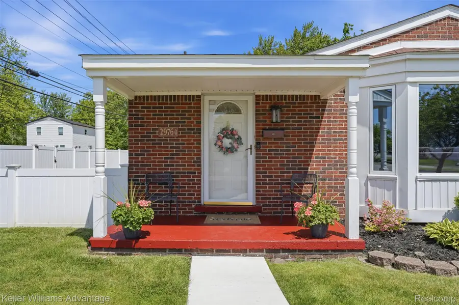 29764 Marquette Street, Garden City, MI 48135 - #3