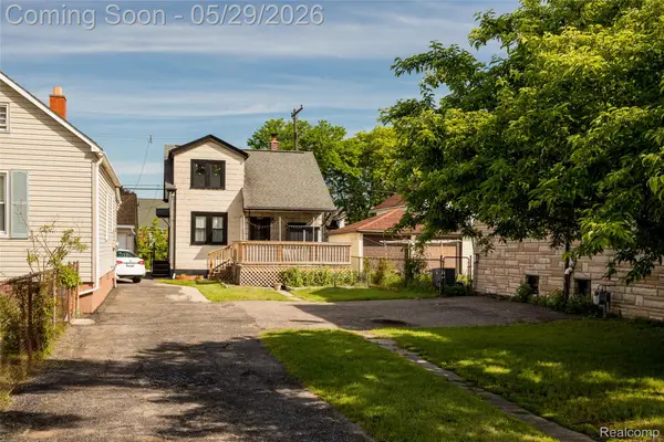 5045 Caniff Street, Hamtramck, MI 48212