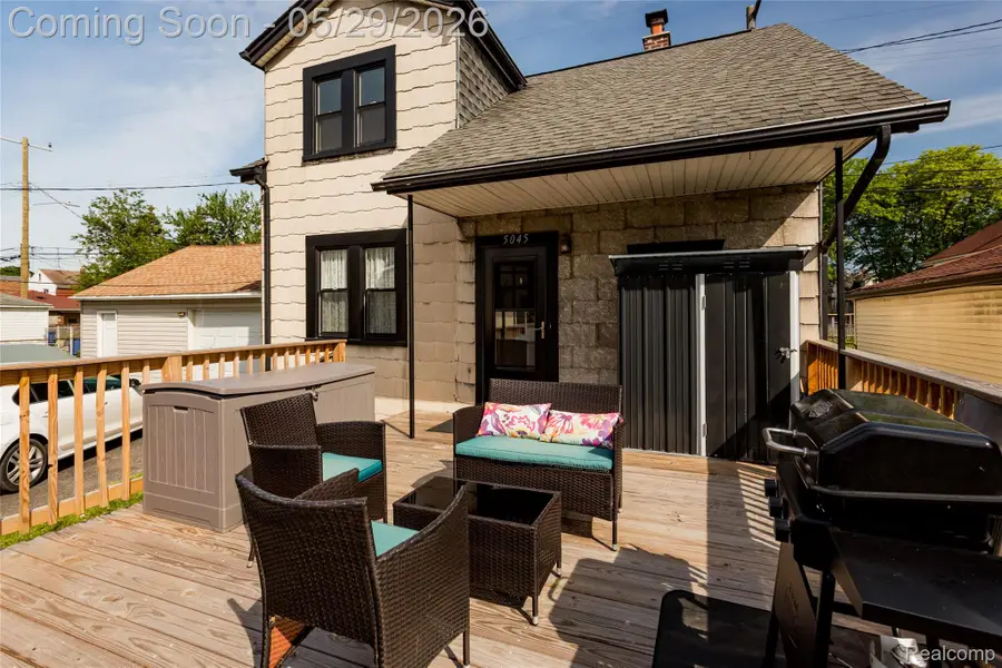 5045 Caniff Street, Hamtramck, MI 48212 - #2