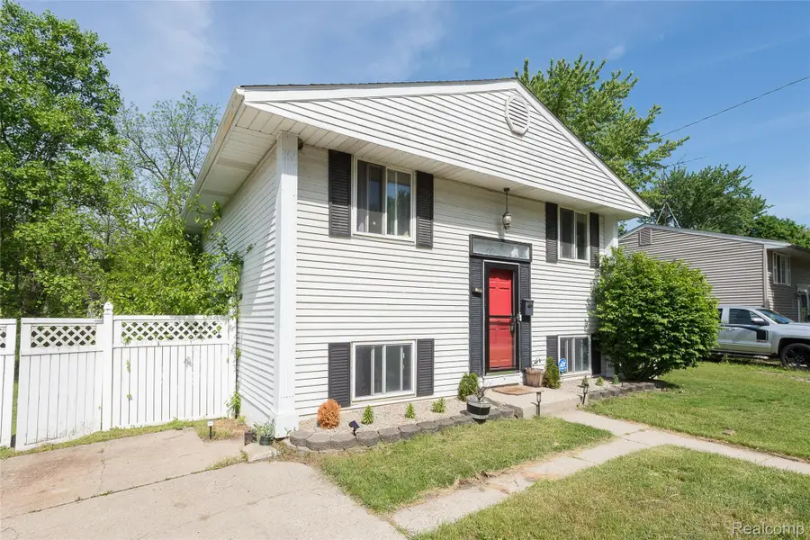 1107 Odessa Drive, Holly, MI 48442 - #3