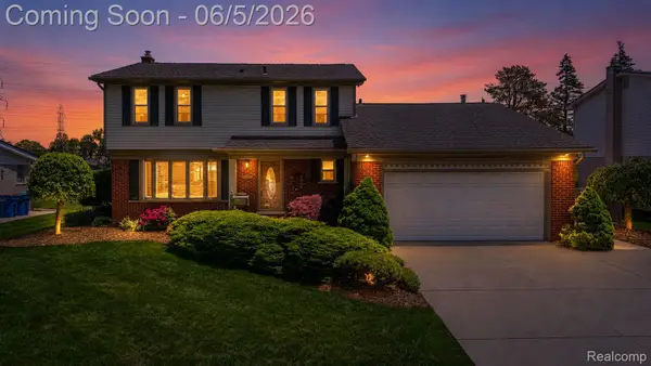 32040 Cambridge Drive, Warren, MI 48093