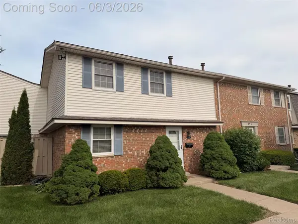955 Kirts Boulevard, Troy, MI 48084