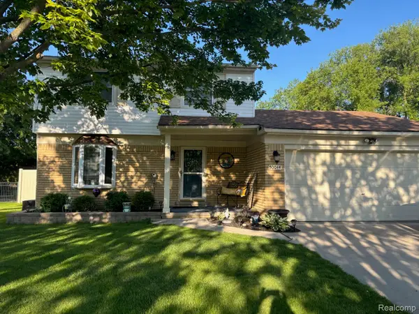 50044 Vinecrest Lane, NewBaltimore, MI 48047