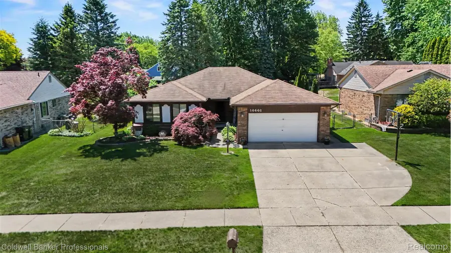 14446 Longview Drive, Sterling Heights, MI 48313 - #2