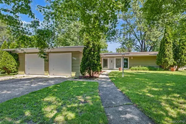 1902 Windsor Lane, Flint, MI 48507