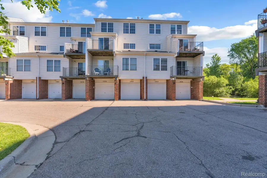 1854 Lindsay Lane, Ann Arbor, MI 48104 - #2