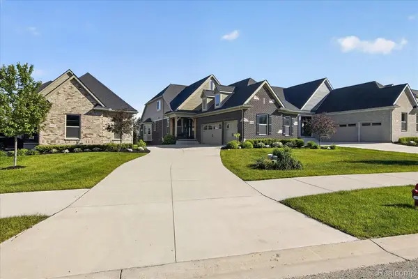 8236 Stoney Creek Drive, SouthLyon, MI 48178