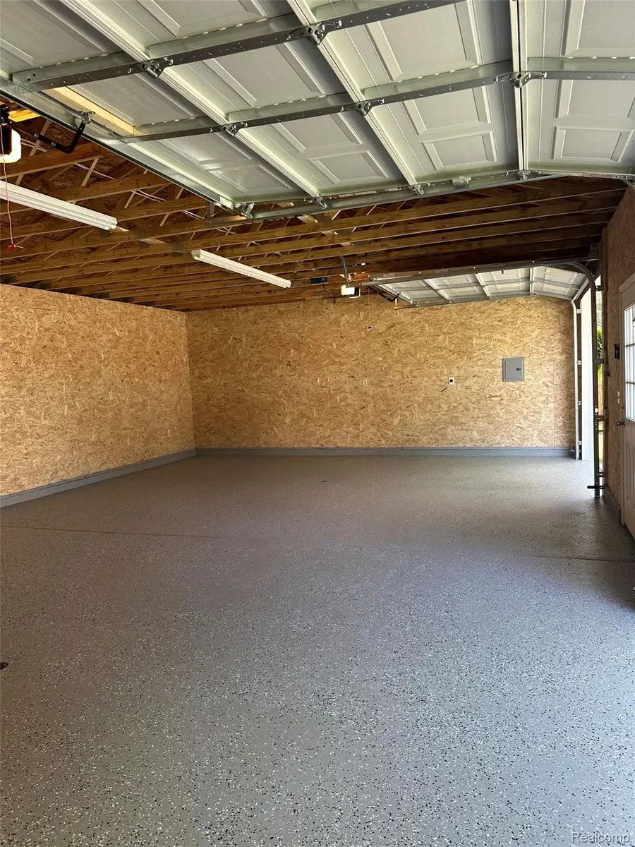6161 River Road, Flushing, MI 48433 - #3
