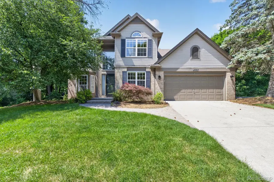 4895 Greenview Drive, Commerce Township, MI 48382 - #3