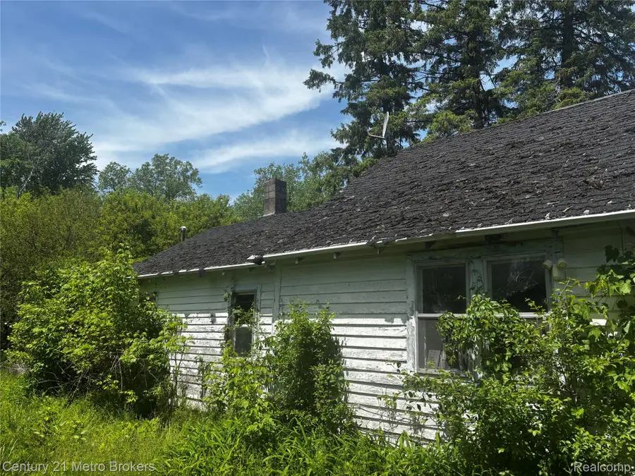 3944 Clutier Road, Saginaw, MI 48601 - #2