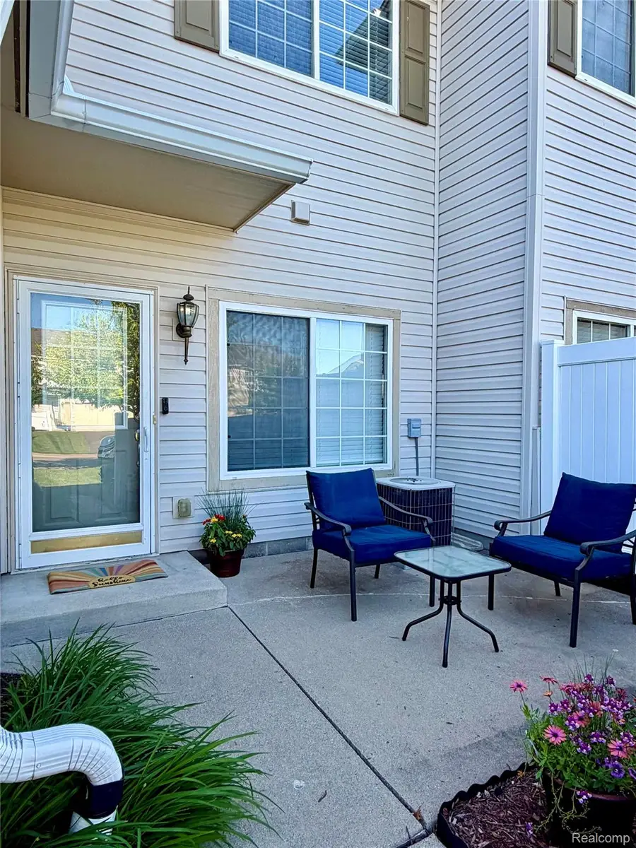 26728 Ashton Drive, Trenton, MI 48183 - #2