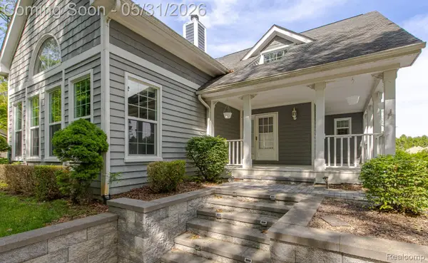 5020 Whitlow Court, CommerceTwp, MI 48382