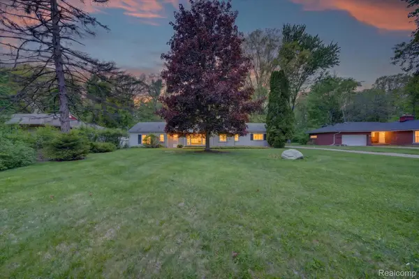 30621 Balewood Street, Southfield, MI 48076