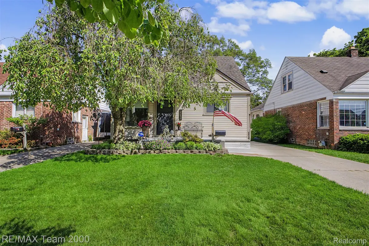 3363 Raymond Avenue, Dearborn, MI 48124 - #1