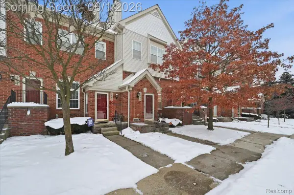 1665 Campau Farms Circle, Detroit, MI 48207