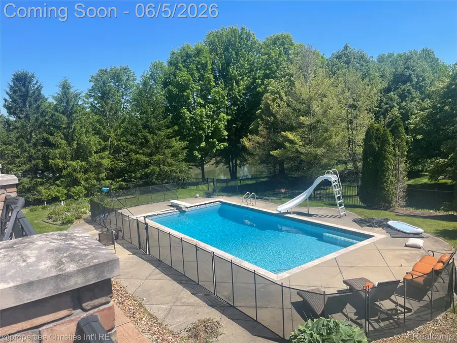 47515 Bellagio Drive, Northville, MI 48167 - #3